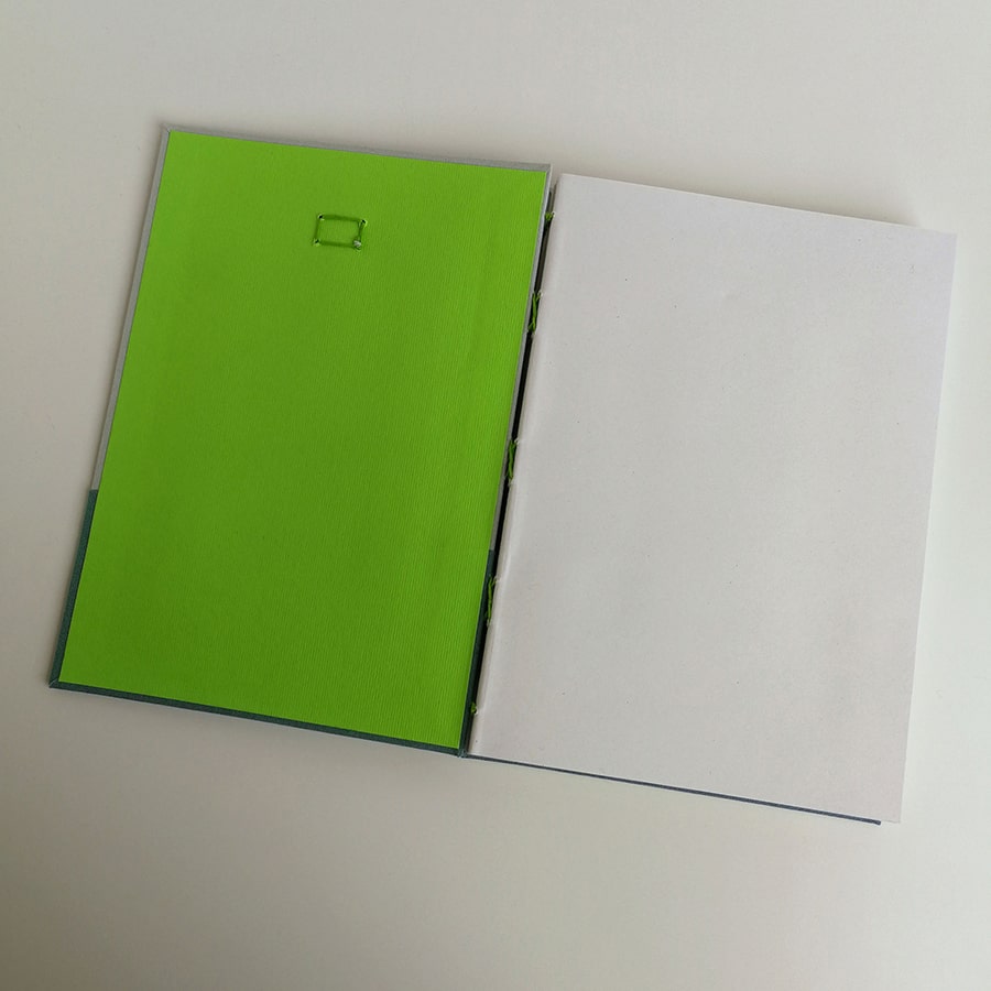 Cuaderno mochila gris claro verde azulado a5 - Imagen 7