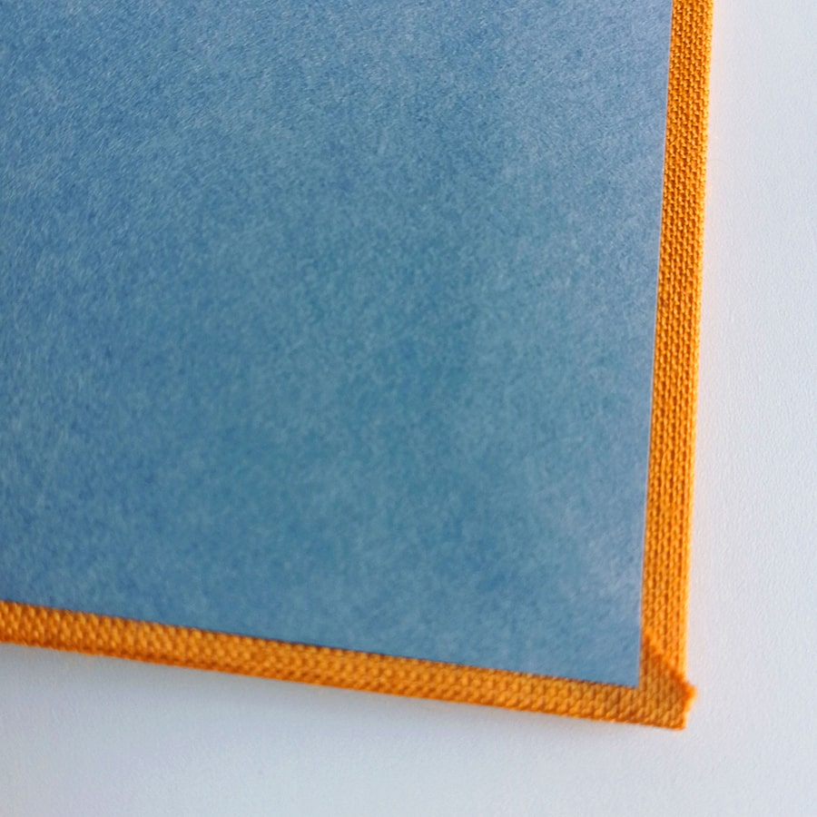 Cuaderno A5 amarillo anaranjado papel reciclado blanco (liso) - Imagen 5