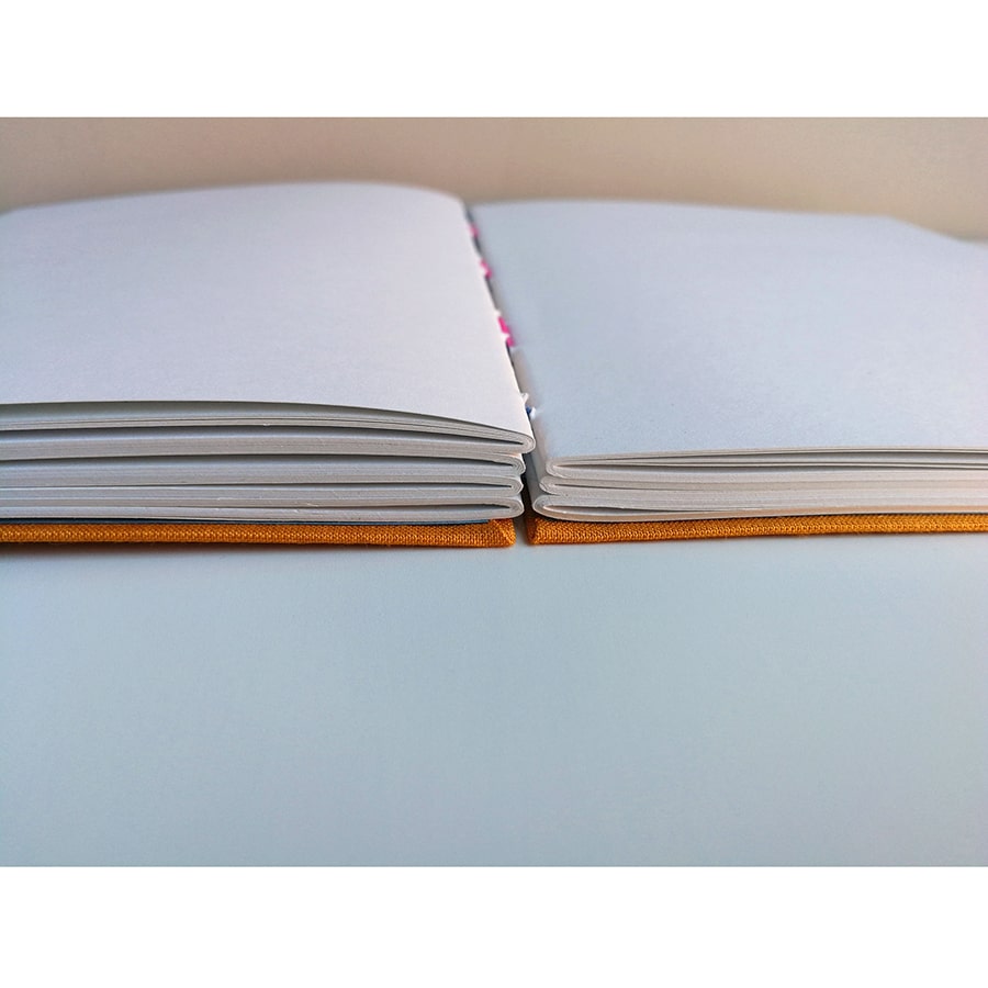 Cuaderno A5 amarillo anaranjado papel reciclado blanco (liso) - Imagen 6