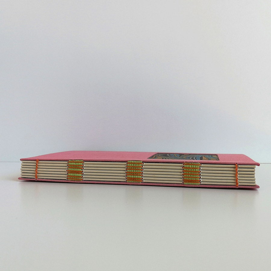 lomo cuaderno artesanal Diario marmoleado A5 rosa